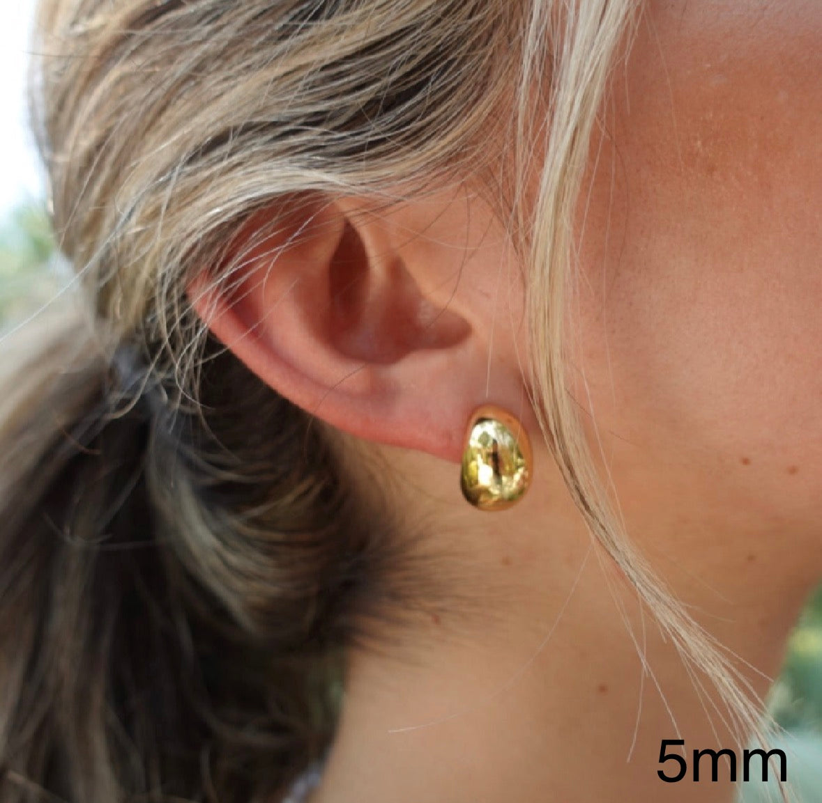 Sahira Harlow Stud Earrings