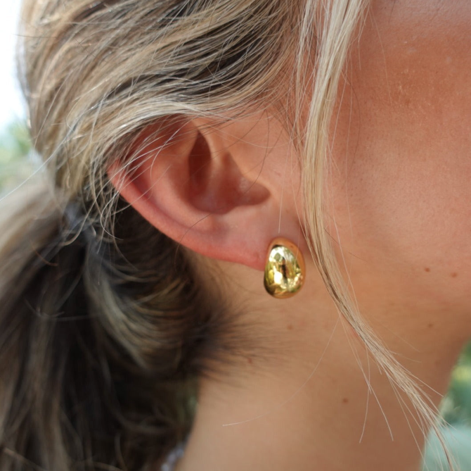 Sahira Harlow Stud Earrings