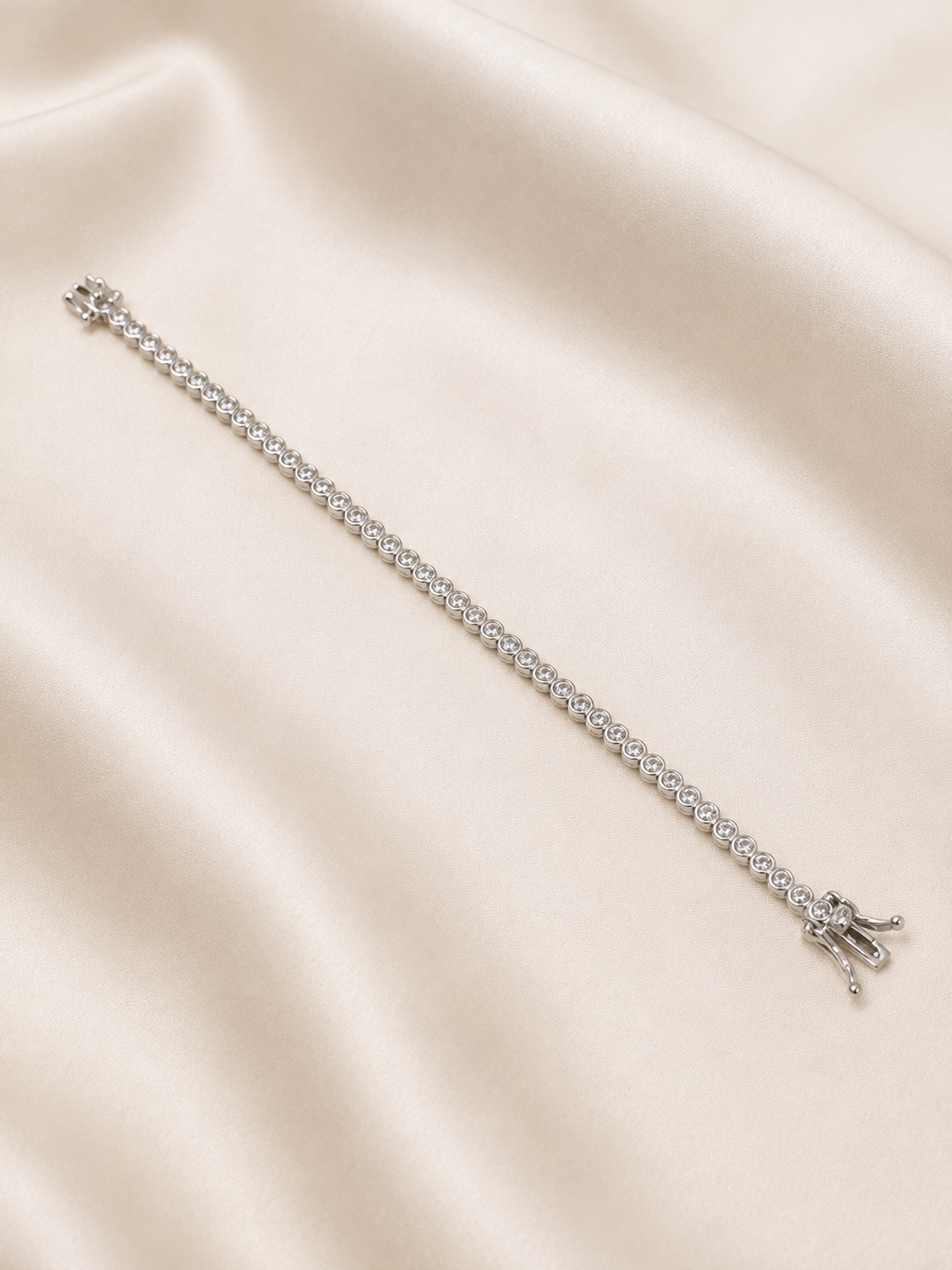 Silma Delicate Bezel Tennis Bracelet