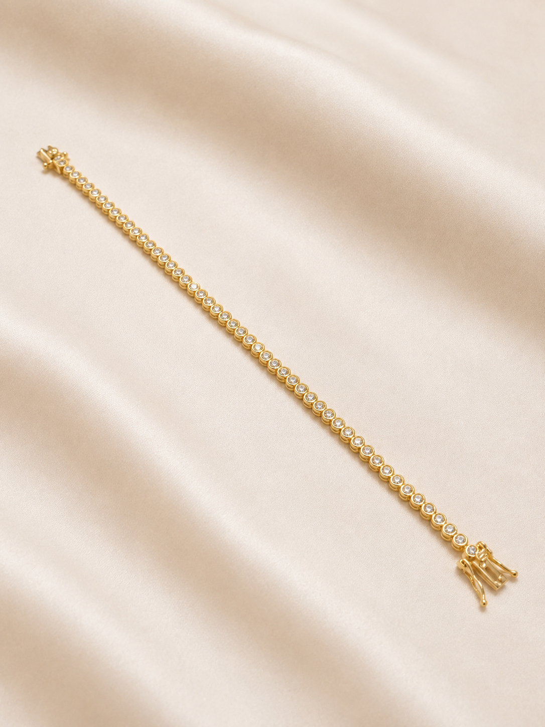 Silma Delicate Bezel Tennis Bracelet