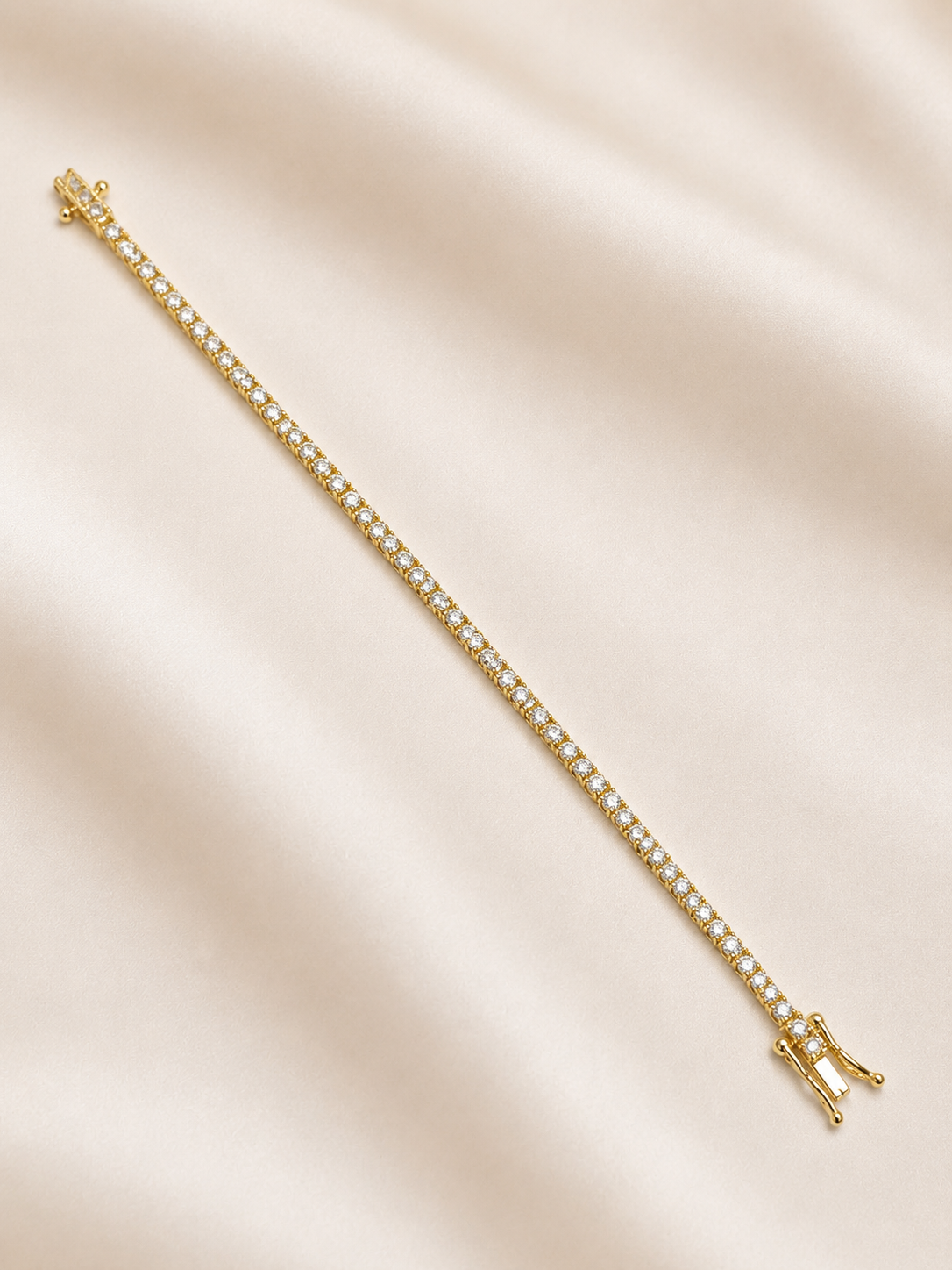 Silma Delicate Tennis Bracelet