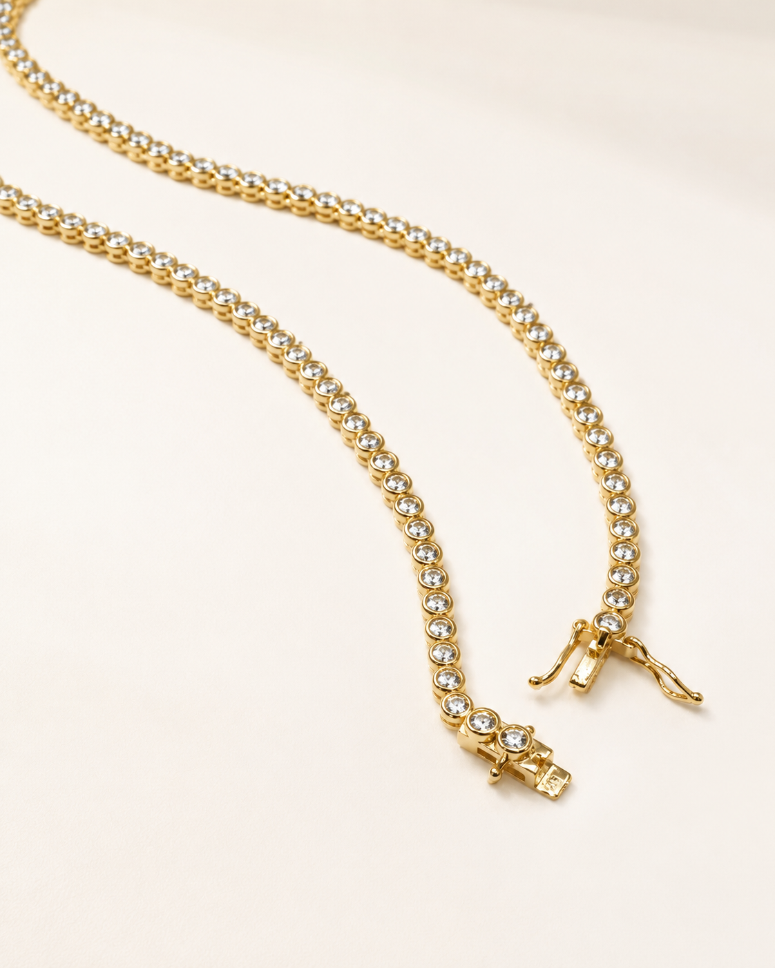 Silma Bezel Tennis Necklace