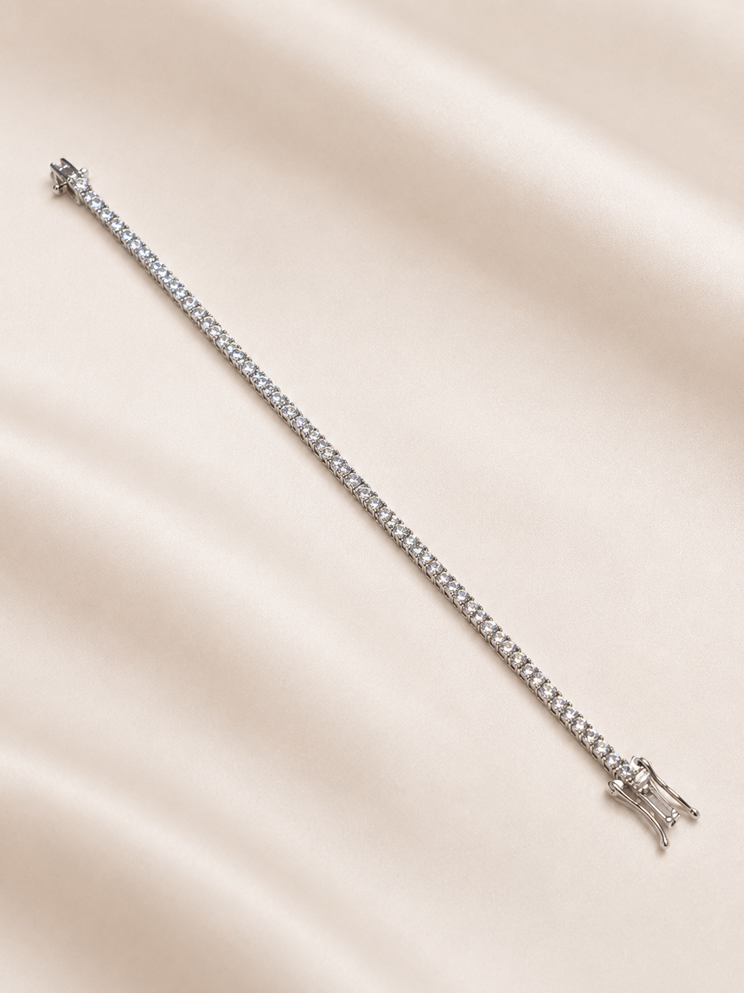 Silma Delicate Tennis Bracelet