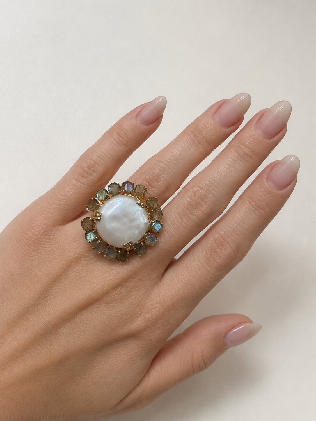 Bounkit White Keshi Pearl & Labradorite Ring