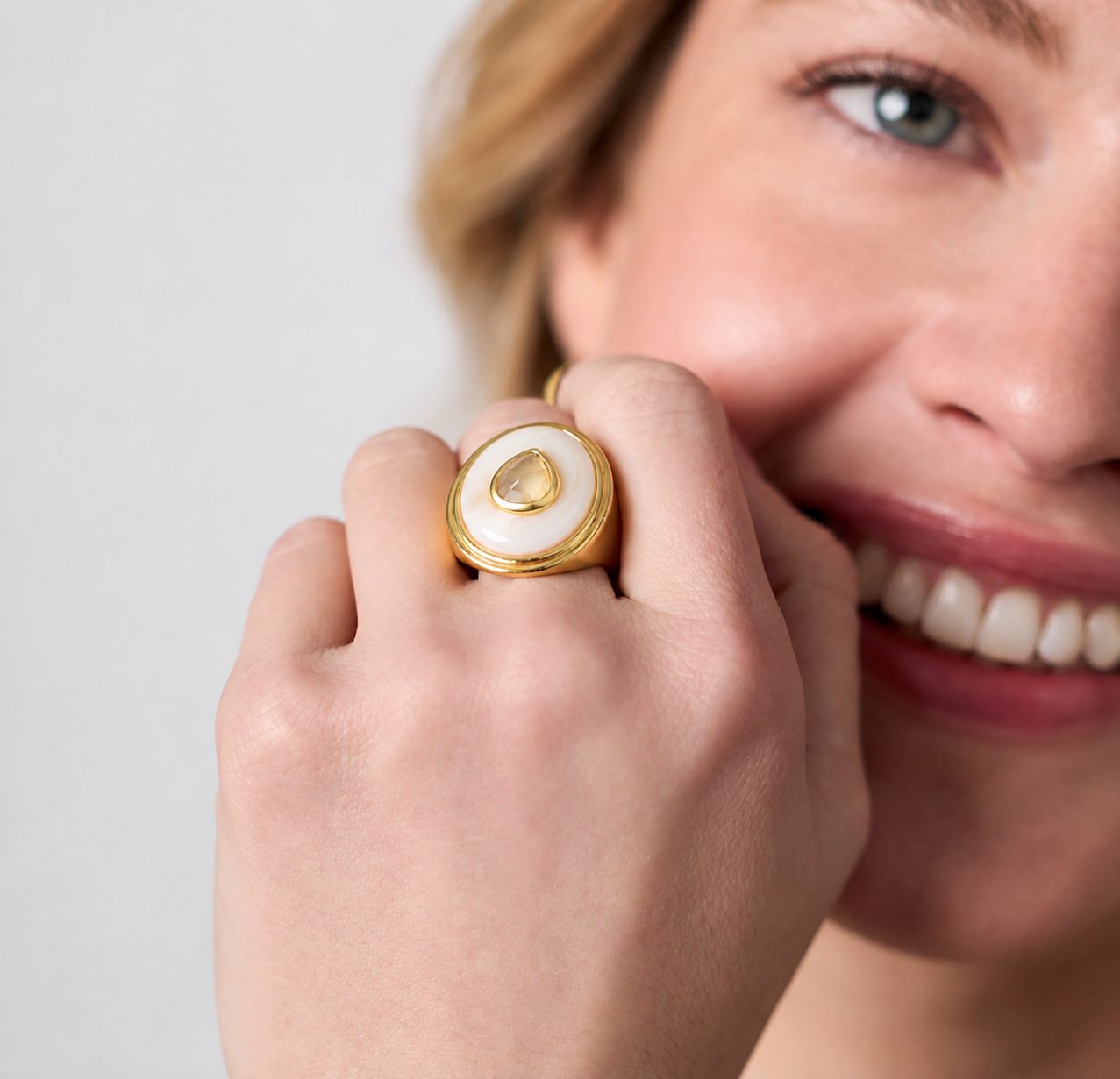 Julie Vos Carnaby Statement Ring