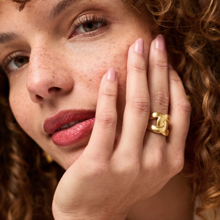 Julie Vos Infinity Ring