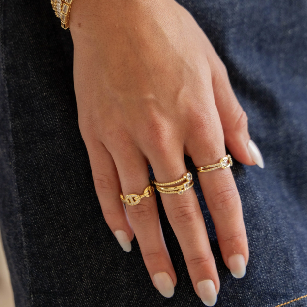 Sahira Leslie Ring