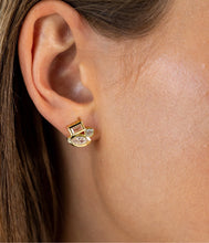 Sahira Amber Stud Earrings
