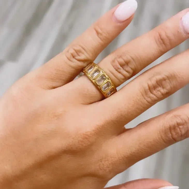 Sahira Peyton Band Ring